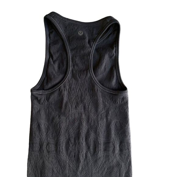 Lululemon seamless tank black size 4 - Picture 6 of 6
